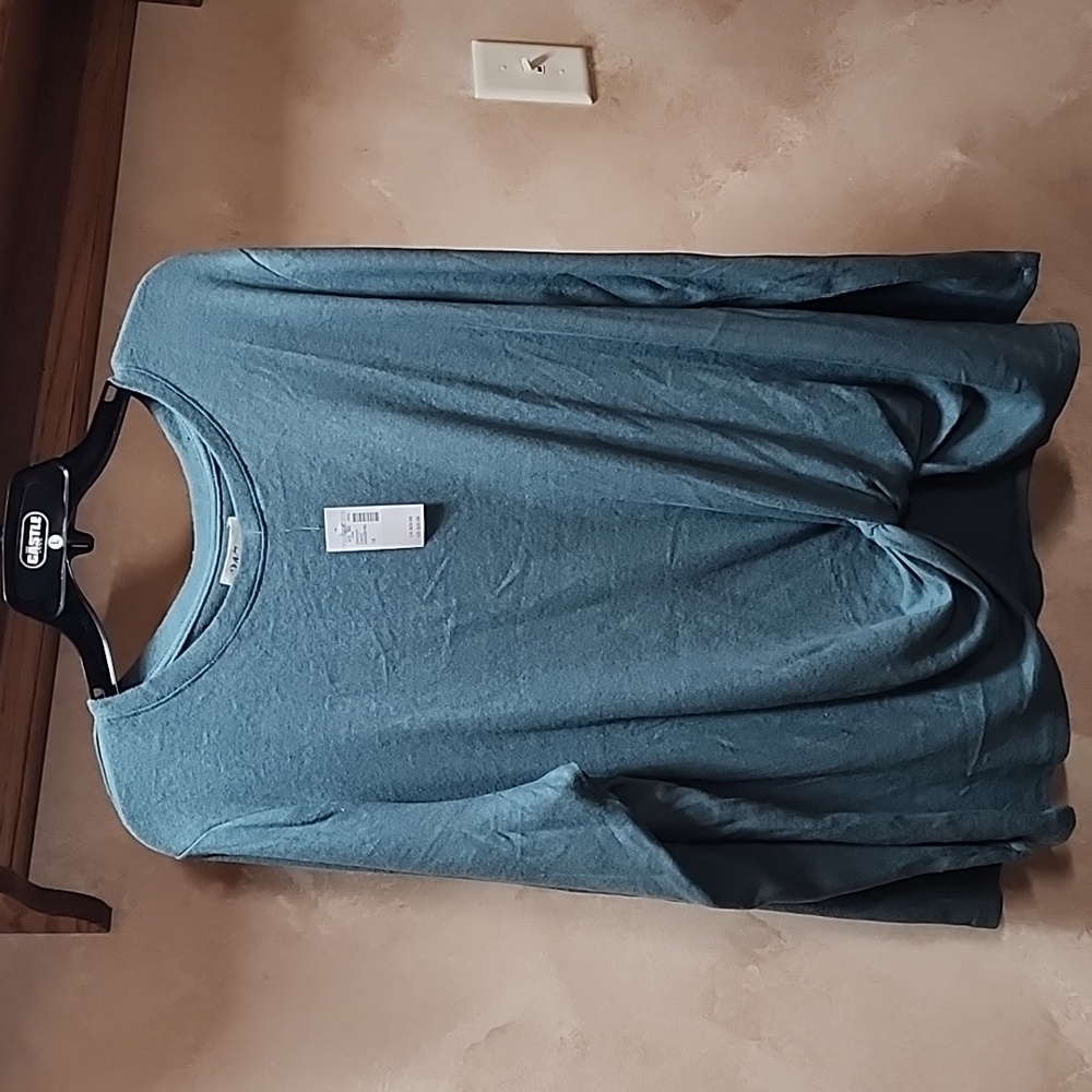✨️Maurice's Twist Front Sweater NEW✨️ - Picture 1 of 6